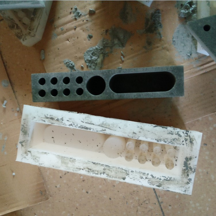 如何延長工業(yè)級(jí)模具硅膠使用壽命 ？