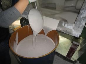 耐低溫模具硅膠能耐低溫多少度？