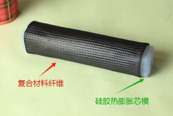 定制化時(shí)代如何選擇碳纖維復(fù)合材料成型工藝中用的硅橡膠？